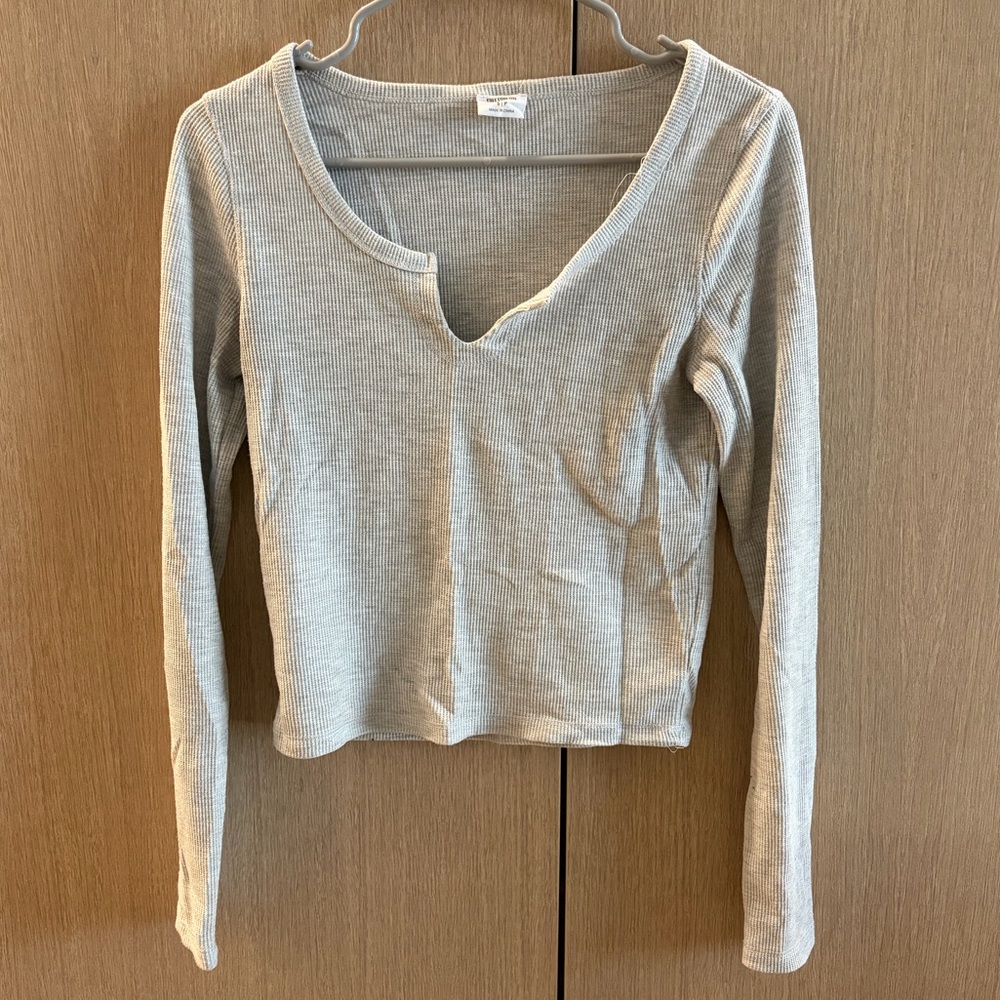 Cotton On Cream Ribbed Long Sleeve V-Notch Crop Top
